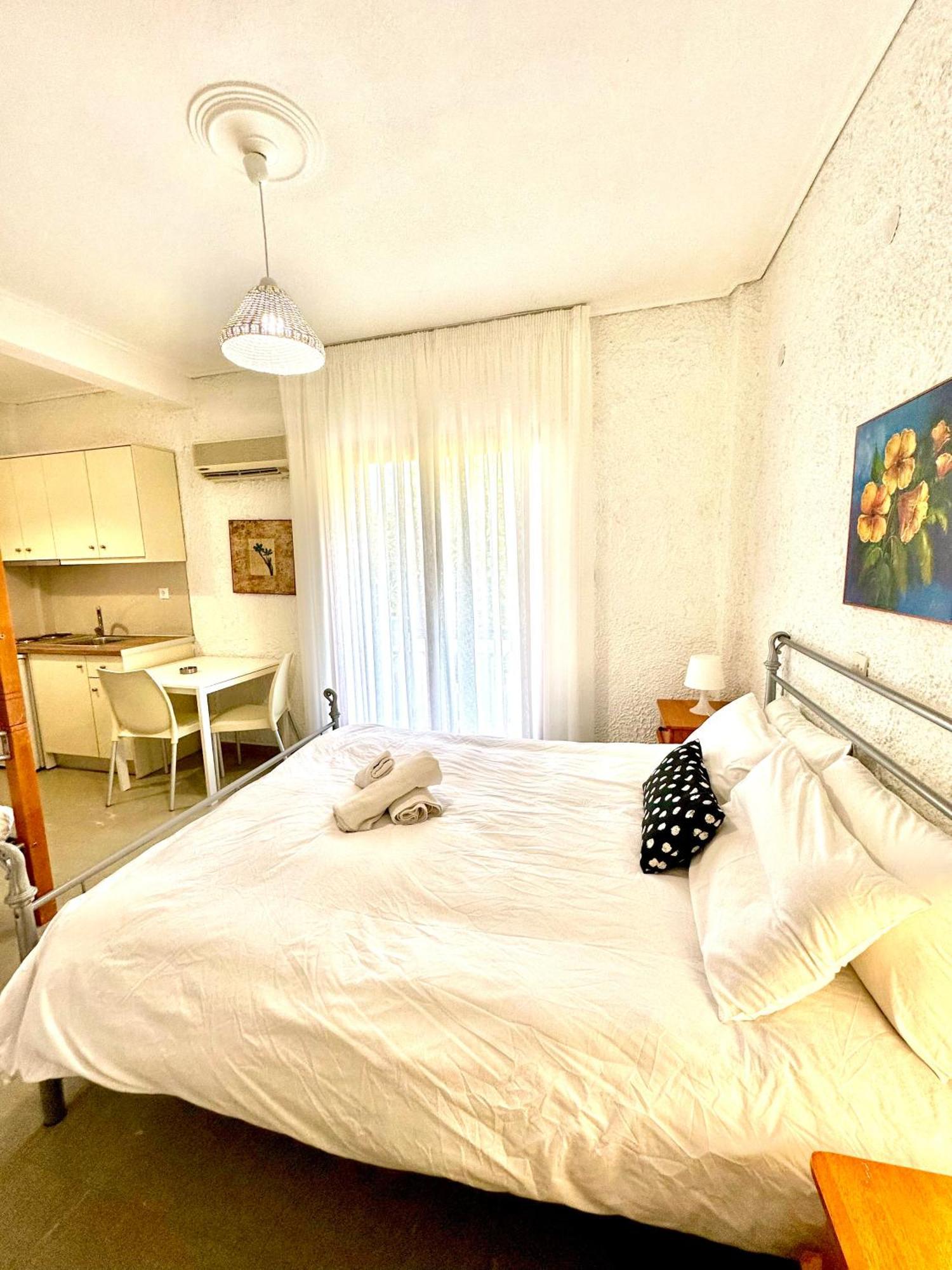 Katerina Apartments Néos Pírgos Chambre photo