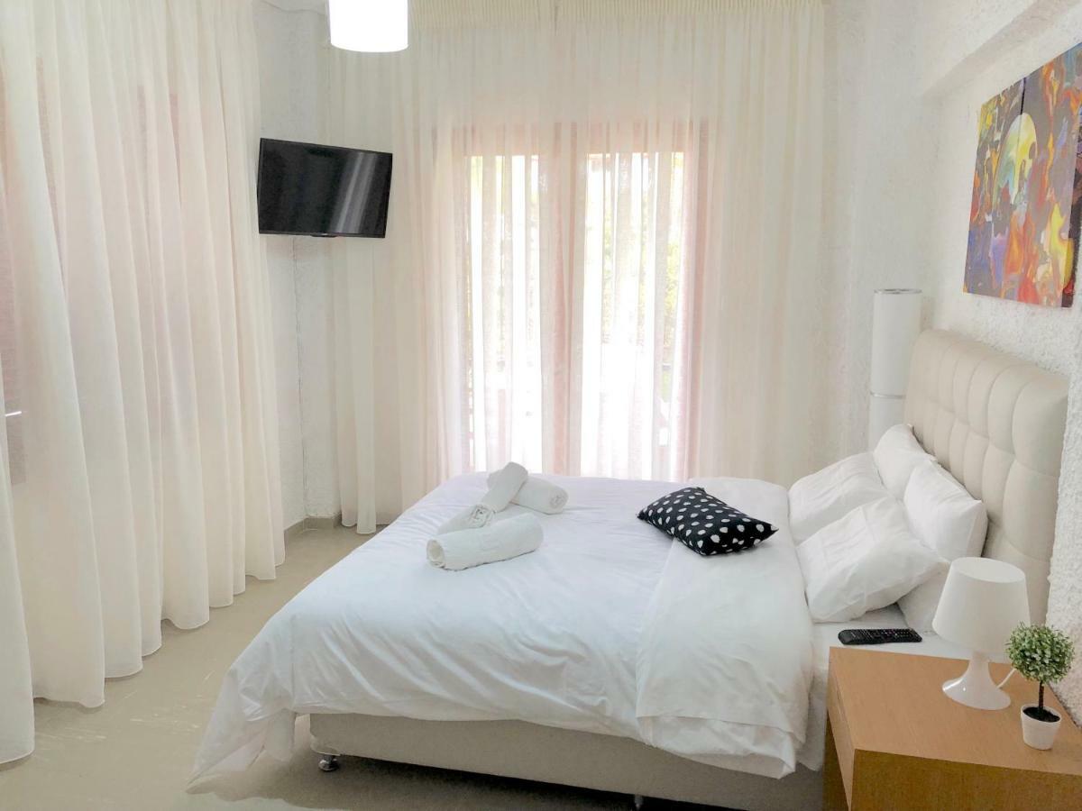 Katerina Apartments Néos Pírgos Extérieur photo